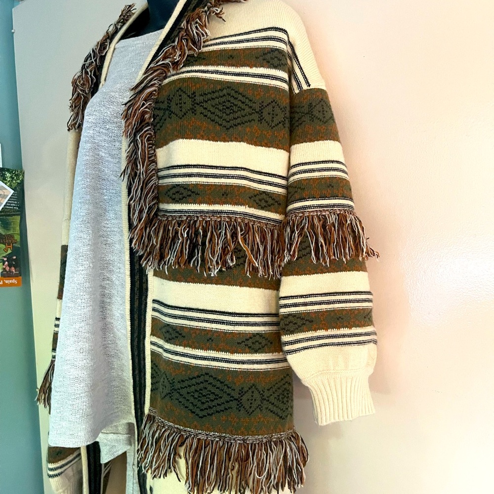 Saints and Hearts fringe cardigan in olive and dark orange. Size M/L